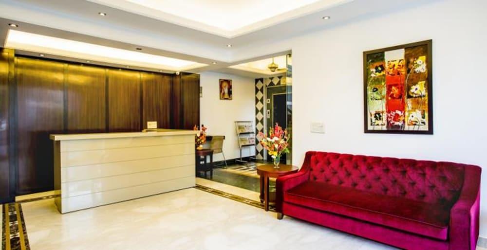 Clarks Inn Nehru Place New Delhi Exterior photo