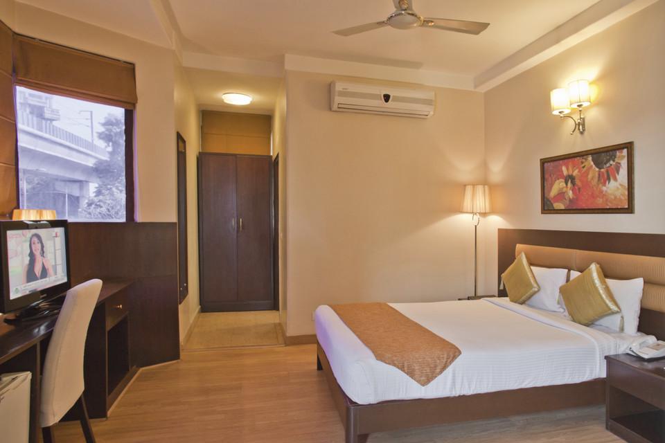 Clarks Inn Nehru Place New Delhi Exterior photo