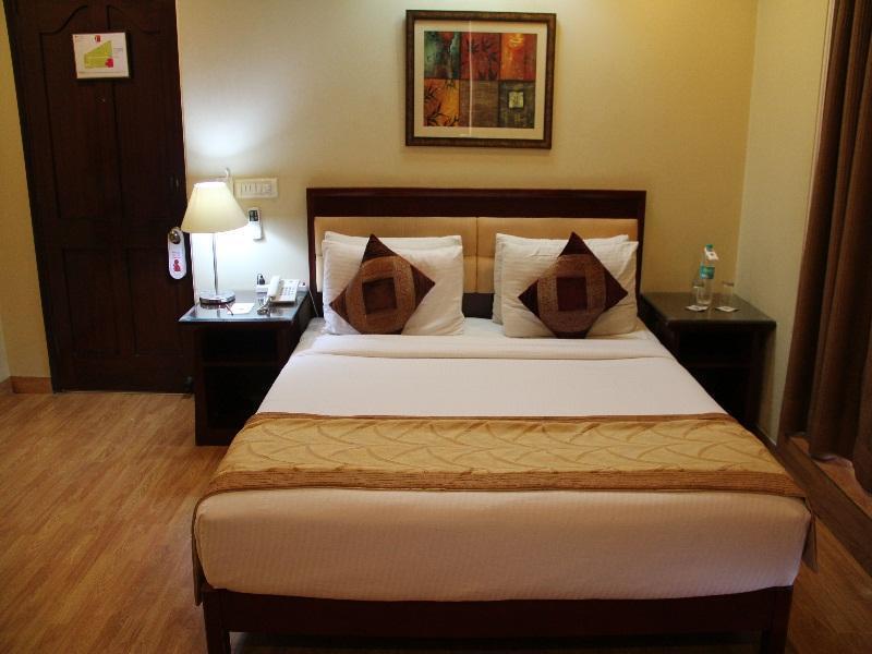 Clarks Inn Nehru Place New Delhi Exterior photo